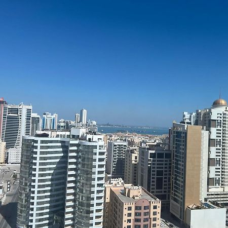 Sirius Tower Aparthotel Manama Luaran gambar