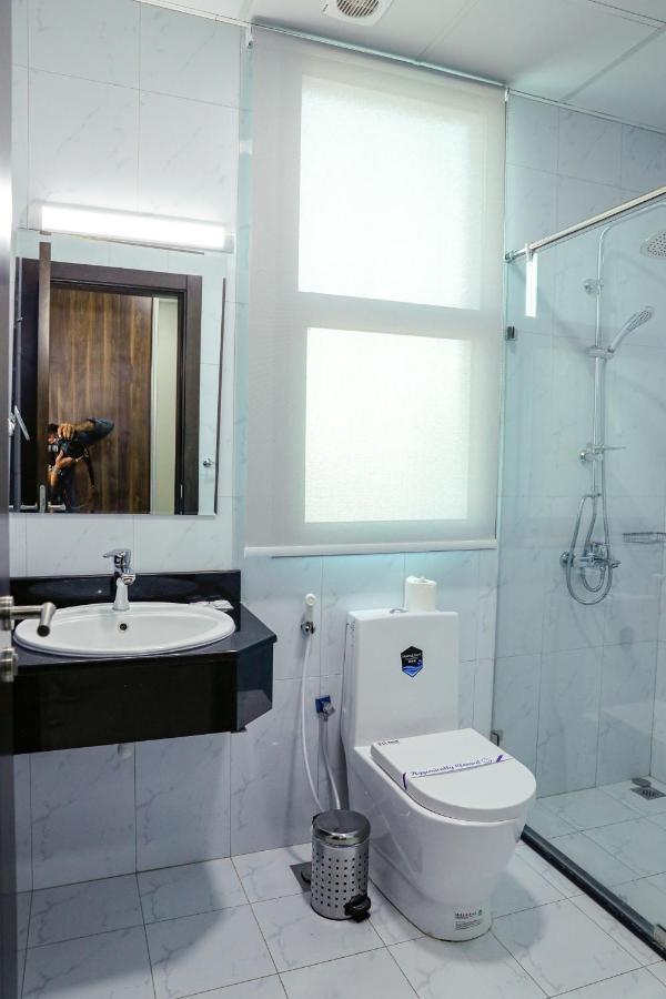 Sirius Tower Aparthotel Manama Luaran gambar