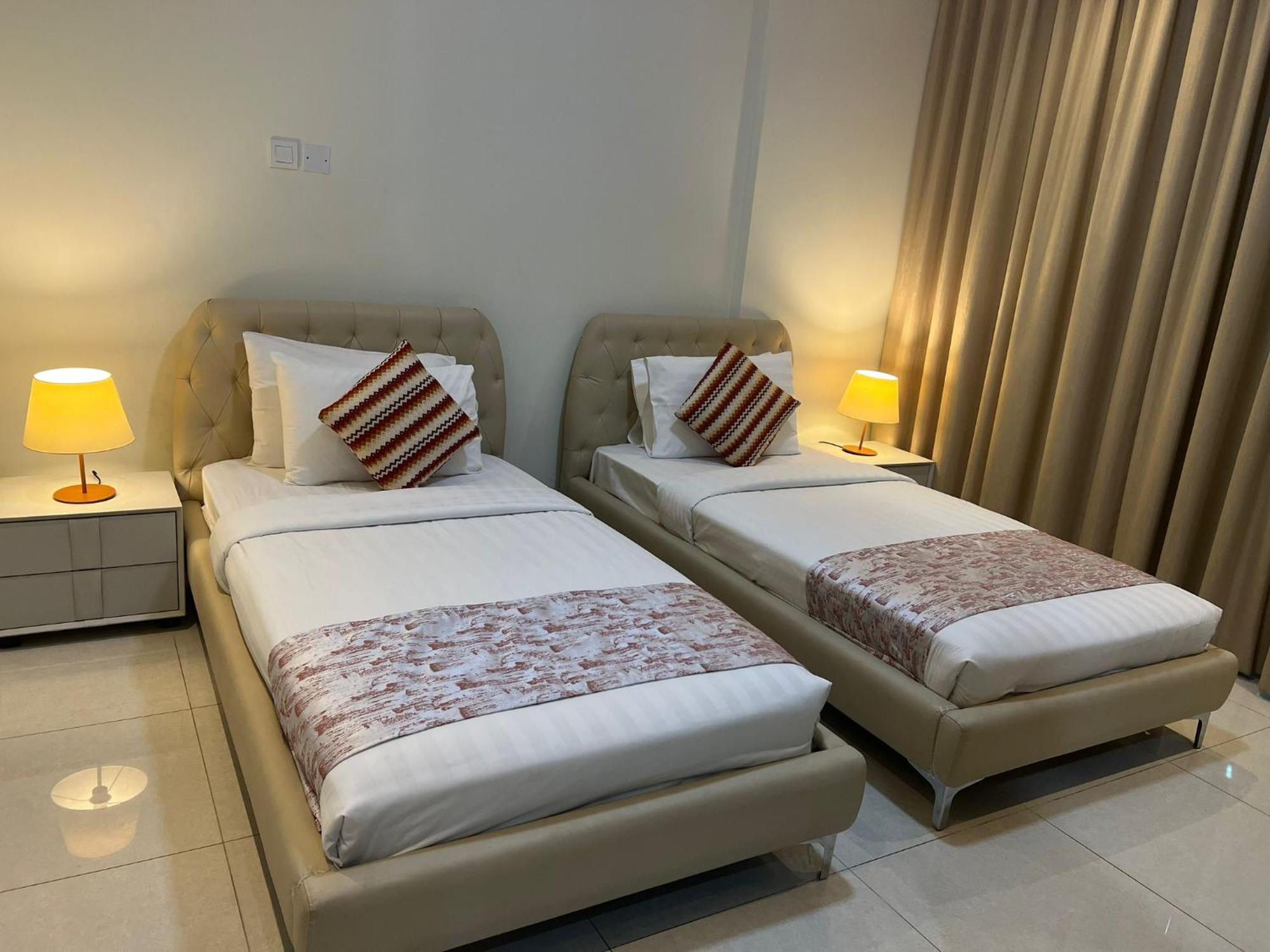 Sirius Tower Aparthotel Manama Luaran gambar