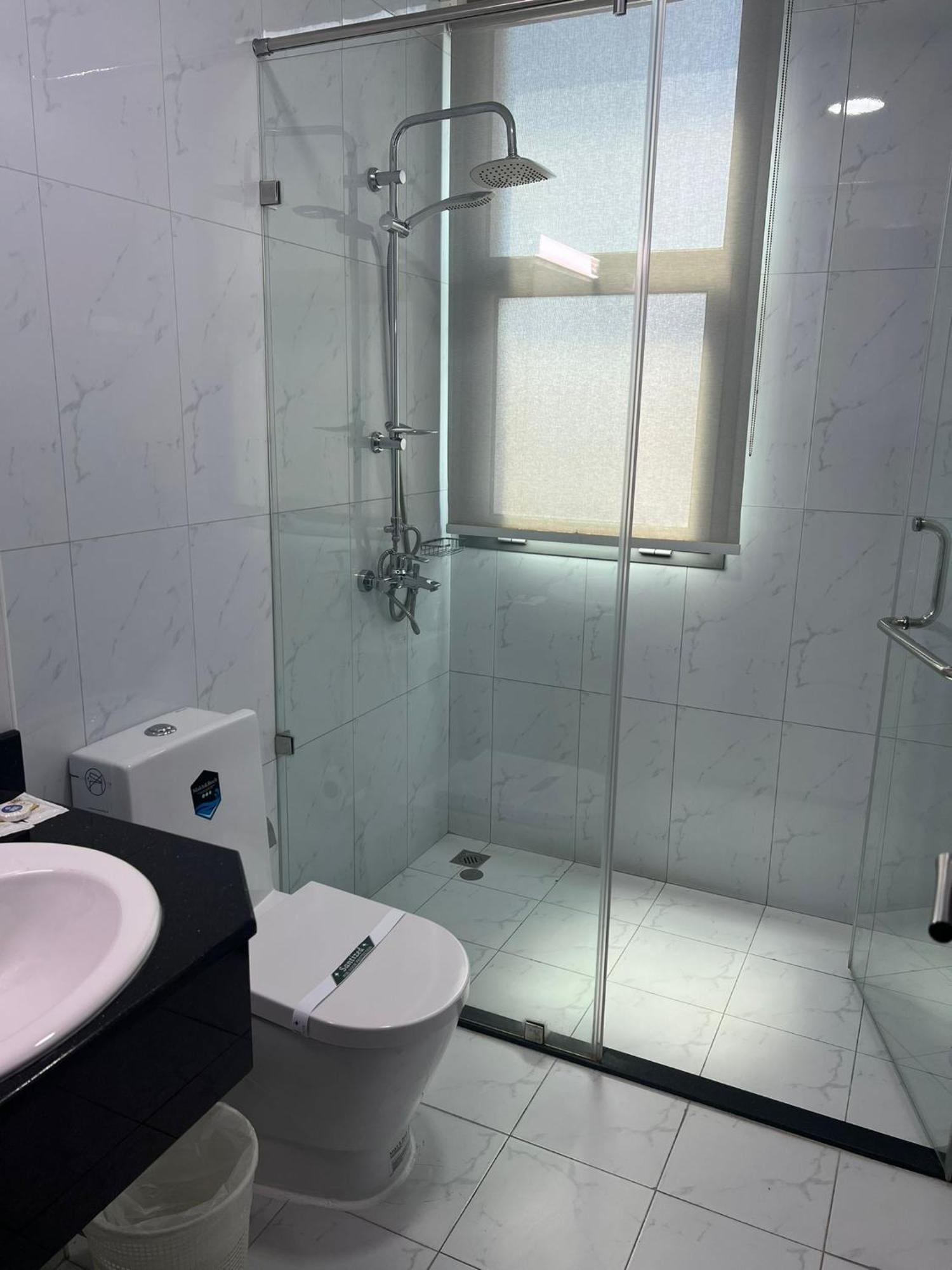 Sirius Tower Aparthotel Manama Luaran gambar