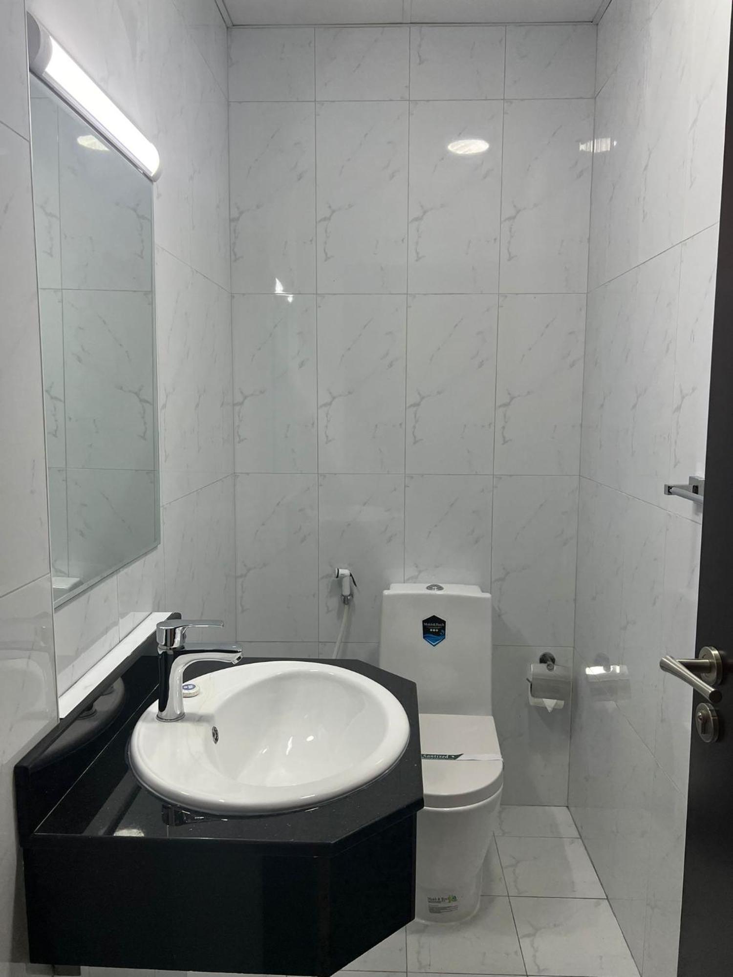 Sirius Tower Aparthotel Manama Luaran gambar