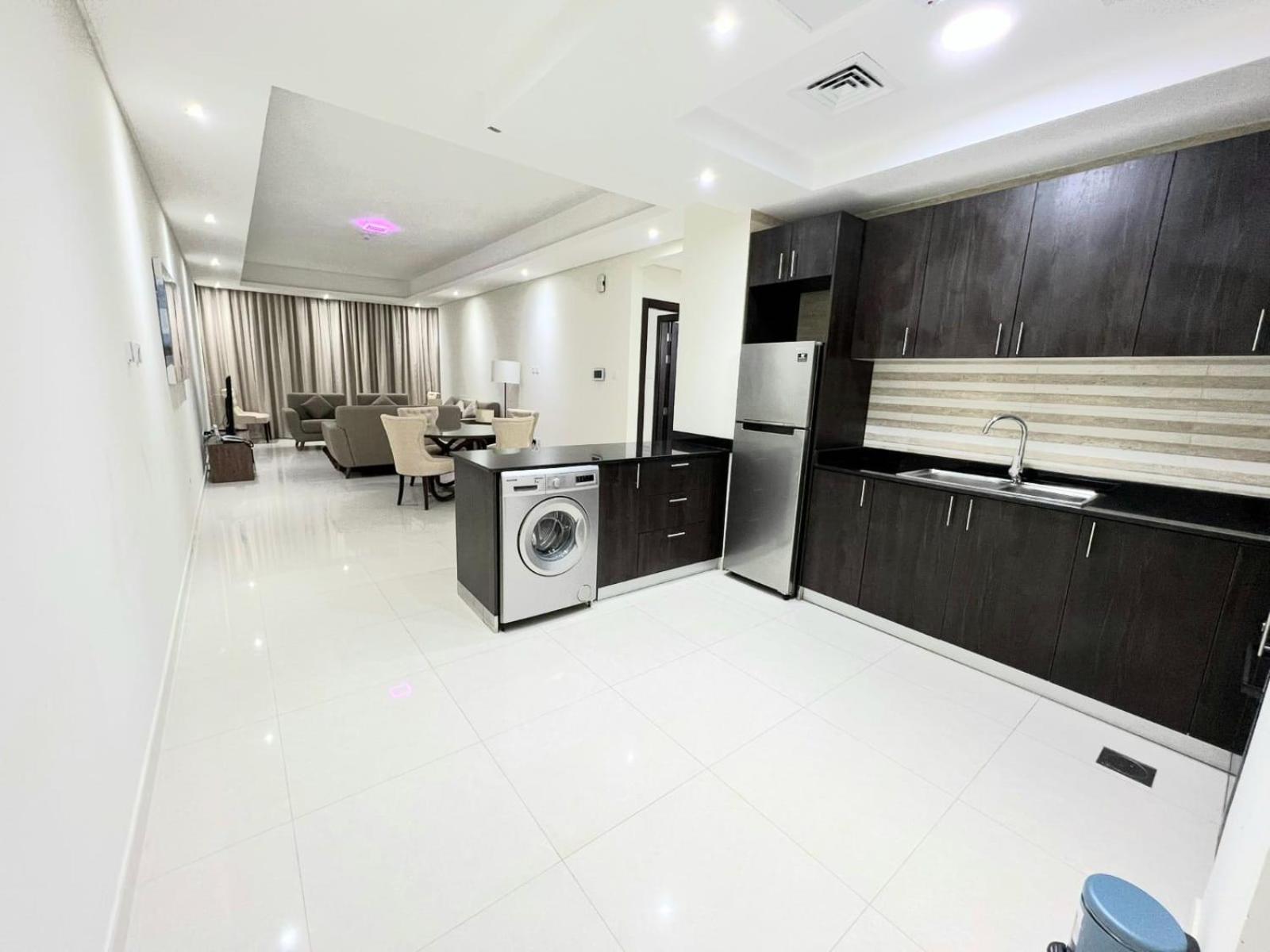 Sirius Tower Aparthotel Manama Luaran gambar